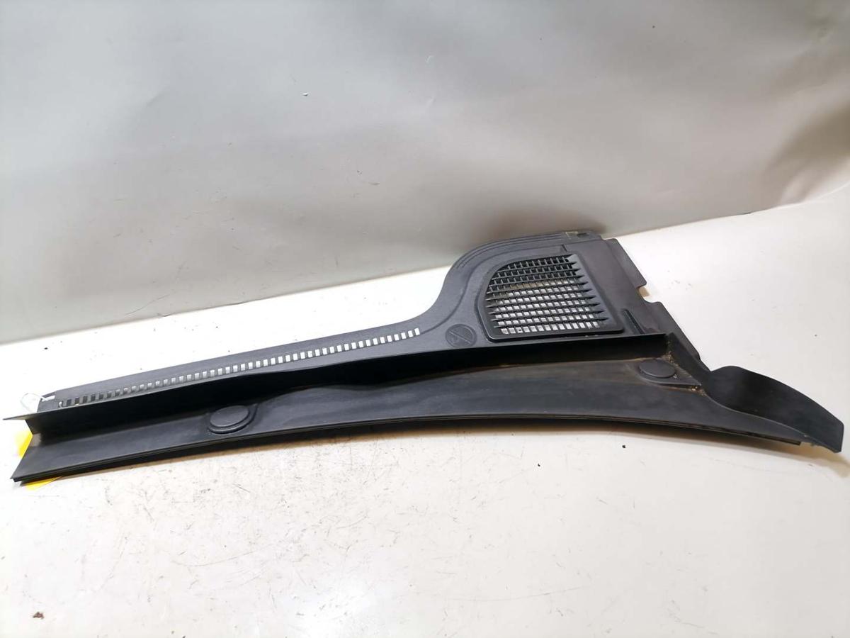 VW Golf 8 original Windlauf Abdeckung Wasserkasten vorn rechts Bj.2024